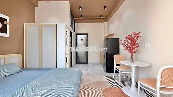 CĂN HỘ STUDIO MỚI XÂY 100% - FULL NỘI THẤT - NGAY DH IUH - BAN CÔNG