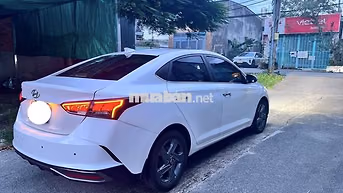 Hyundai Accent Top 2022 Trắng 120k km