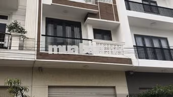 Bán nhà 1/ ngay cổng ĐH Văn Lang - đang khai thác 40tr/tháng-KC 5 tầng