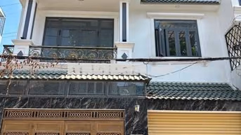 CHDV có ban công thoáng mát ở cạnh Chug cư 4s Linh Đông