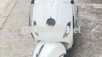 Piaggio Vespa Primavera Trắng Xe tay ga