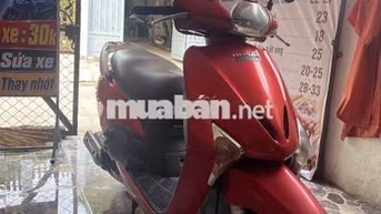 Honda Lead 2011 màu Đỏ
