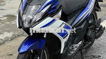 Yamaha Nouvo FI Thể thao Xanh trắng đen