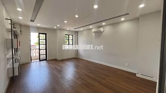 Cho thuê nguyên sàn lầu 1 cityland park hills 13 triệu