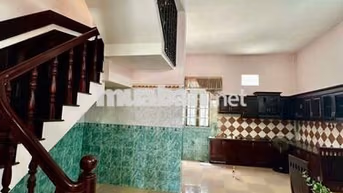 NHÀ 3TẦNG 86M2 4PN HẺM OTO THÔNG GẦN SÂN GOLF TSN