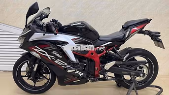 Kawasaki Ninja ZX-25R Đen 4164 km