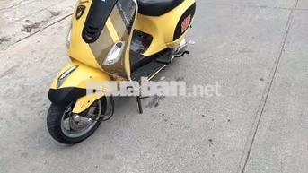Piaggio Vespa Phun xăng điện tử màu Vàng