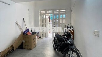 Cho thuê nhà hxh 5m Huỳnh Văn Bánh 4x14m 3 lầu 4pn giá 19 Tr 