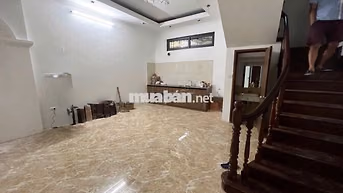 Cho thuê phòng trọ khép kín tại D18 Ngõ 91 Ô Đầm Lầm, Đống Đa, Hà Nội