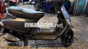 Piaggio Vespa 3V150 Fi Xám Nhập khẩu