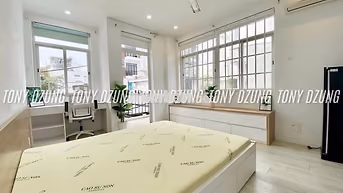 PHÒNG STUDIO BAN CÔNG - CỬA SỔ TÁCH BẾP - FULL NỘI THẤT-SÁT ĐH