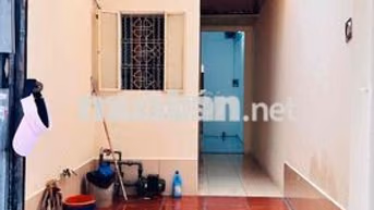 cần cho thuê nhà cấp 4 ở Hoàng Tăng Bí - Hà Nội