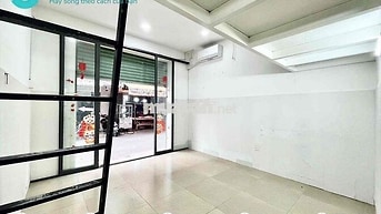 KIOT MẶT BẰNG - CÓ GÁC Ở LẠI MÁY LẠNH - NGAY CHỢ