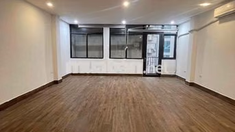 CHO THUÊ NHÀ Ô TÔ CÓ SÂN 65m2 TRƯỜNG CHINH 21tr