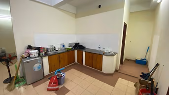 Chung cư 590- CMT8-P.Nhiêu Lộc:80m2,2p ngủ, không NT giá 11tr/th