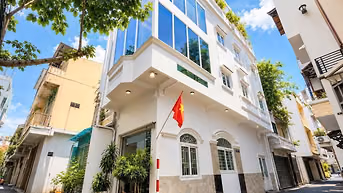Tòa nhà VP 5 tầng góc 2MT HXH Hoàng Văn Thụ,P4, Tân Bình giá 11,5 tỷ 