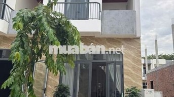 Bán nhà trong KDC điện âm ngay chợ Bà Tri, Tân Uyên chỉ 2ty5