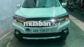 Suzuki XL7 2022 Trắng 7 chỗ