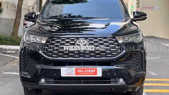 Toyota Innova Cross V 2024 Bản cao cấp Đen