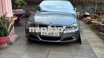 BMW 320i 2009 Xám Tự động