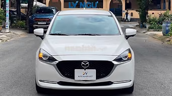 Mazda 2 Sport Luxury 2023 Trắng Tự động 46.000 km