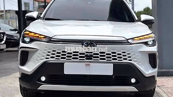 Toyota Corolla Cross 1.8V 2025 Trắng 1.500KM