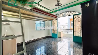 Gác , Ban Công, ở 3-4 bạn đh Mở - Văn Hiến, Công viên Phú Lâm