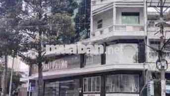 Tổng diện tích sử dụng: 1000m² Mặt tiền rộng 20m Kết cấu: 1 hầm – 1 tr