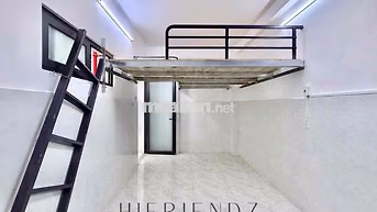 DUPLEX SIÊU SẠCH SẼ GẦN TRƯỜNG ĐẠI HỌC THANG MÁY GIỜ GIẤC TỰ DO