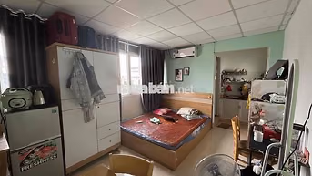 Tìm nữ ở ghép phòng gần sân bay