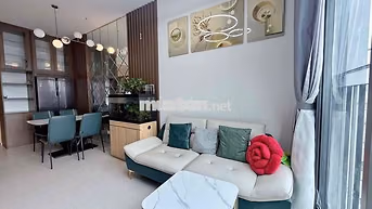Cho thuê Căn 2PN full Nội thất VIEW HỒ Chỉ 11 triệu. Ở liền. LH Hương