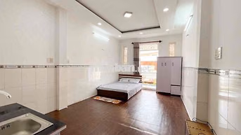 CHÍNH CHỦ CHO THUÊ PHÒNG RỘNG 40M2 - BAN CÔNG - FULL NỘI THẤT -ĐẦM SEN