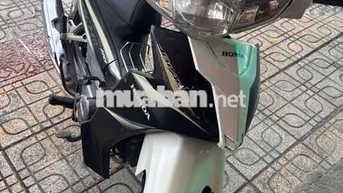 Honda Blade Đen trắng 2017