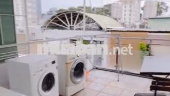 1PN TÁCH BẾP BAO TRỌN 1 TẦNG SÂN SIÊU RỘNG + NGAY SAU CHỢ TÂN ĐỊNH 