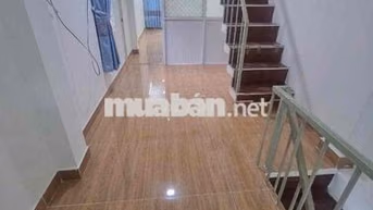 Nhà trệt 2 Lầu, 3PN 3VS, có Máy Lạnh - Võ Văn Kiệt Q.1