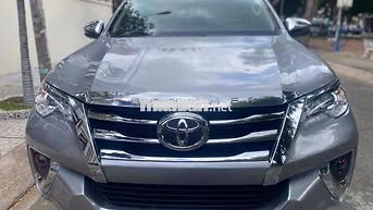 Toyota Fortuner 2019 Số tự động Xăng 48000 km Xám