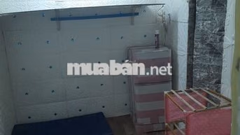 Phòng trọ giá rẻ Q1 giờ giấc tự do thuận tiện đi về