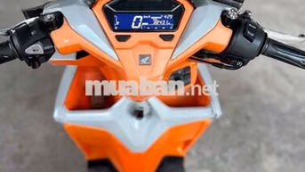 Honda Vario 150 2021 bạc cam