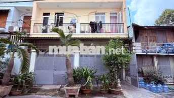 Bán Vinhomes Hóc Môn đường 13m lề đường 3m ngang 5m dài 10m HC đủ.