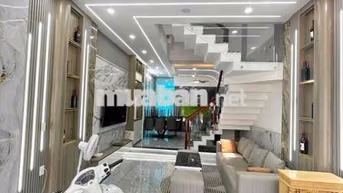 nhà 2 lầu 1 trệt gần ngã tư Bình Chuẩn,4p ngủ,có nội thất,đường 7m