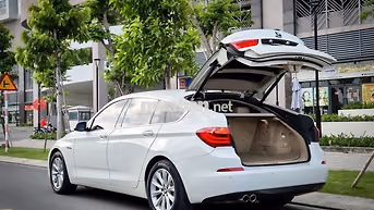 BMW 528i GT Model 2018 Trắng 39.000 Miles