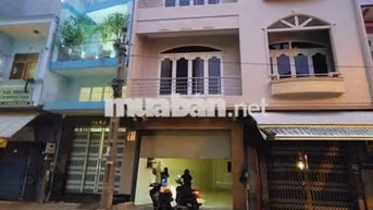 Cho thuê nhà Mặt tiền gần Châu Văn Liêm,Q5- Lầu 2+3: 9,2x24m- 8 phòng