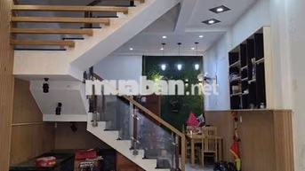 nhà mới sạch sẽ nội thất đầy đủ 
