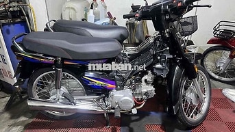 Honda Dream Đen Cổ điển