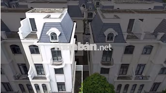 Nhỉnh 14 tỷ Shophouse 108m2 tại phân khu Kinh Đô gần quảng trường
