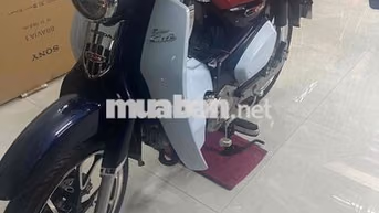 Honda Super Cub 125 cc 2023 Xanh tím 1700 km Nhập