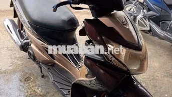 Suzuki Hayate 2010 máy zin êm.xe đẹp sạch sẽ lắm ạ