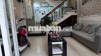 nhà mới sạch sẽ nội thất đầy đủ 