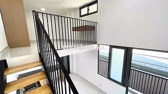 Duplex ban công Full NT - Ngay Làng Đại Học - Bcons City Mall