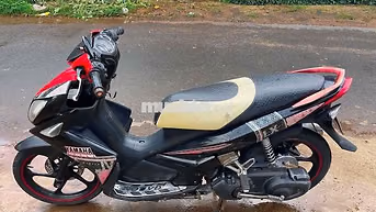 Yamaha Nouvo Đỏ, Đen
